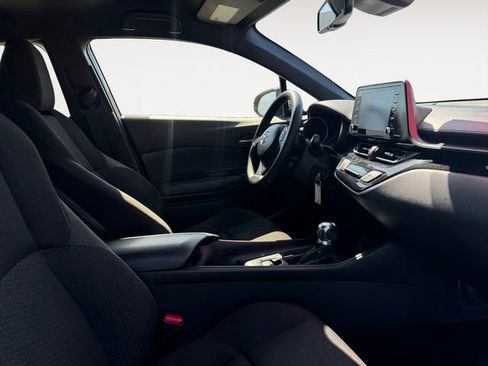 Used 2019 Toyota C-HR LE image 13