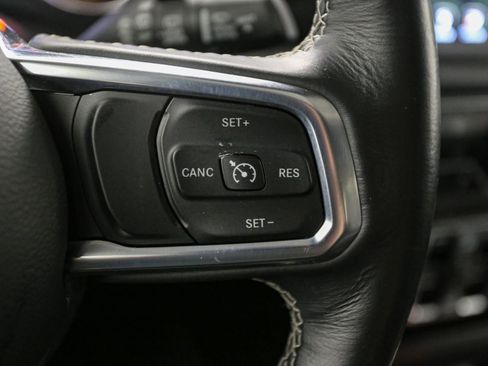 Used 2019 Jeep Wrangler Unlimited Sahara w/ Dual Top Group image 44