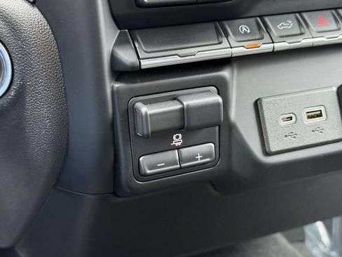 Used 2019 Chevrolet Silverado 1500 LT Trail Boss w/ Convenience Package AWD/4WD image 28