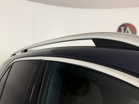 Used 2025 Mercedes-Benz GLE 450 4MATIC image 11