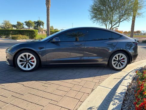 Used 2022 Tesla Model 3 Performance image 5