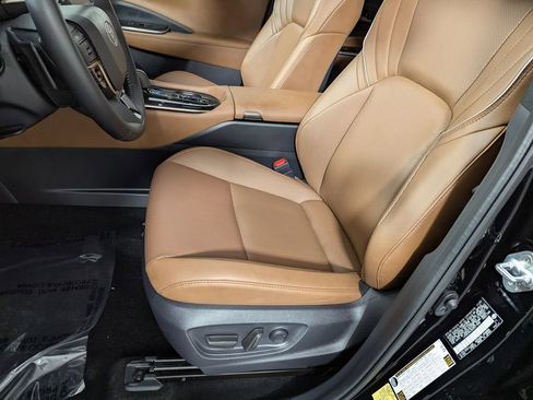 Used 2025 Toyota Crown Signia image 16