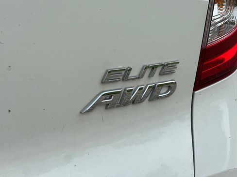 Used 2019 Honda Pilot Elite image 4