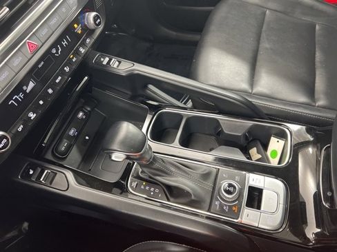Used 2022 Kia Telluride S image 19