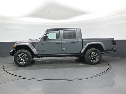 New 2025 Jeep Gladiator Rubicon image 7