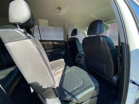 Used 2024 Volkswagen Atlas SE image 10