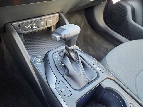 New 2025 Kia K4 LXS image 22