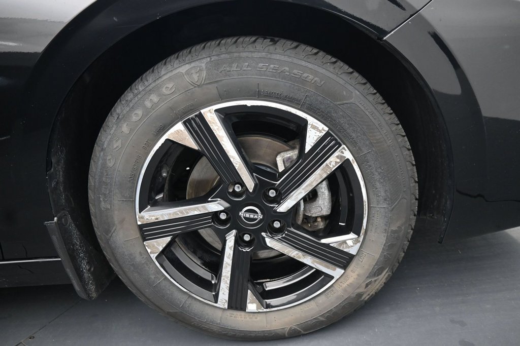Used 2024 Nissan Sentra SV w/ All-Weather Package FWD image 11