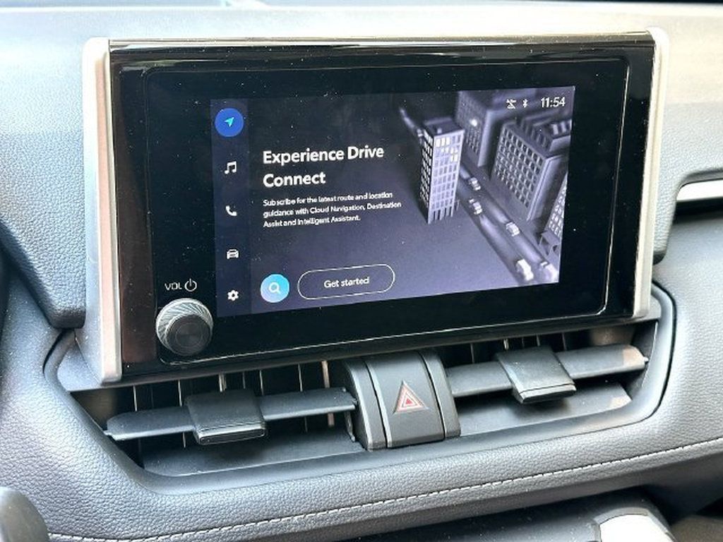 Certified 2025 Toyota RAV4 XLE AWD/4WD image 15
