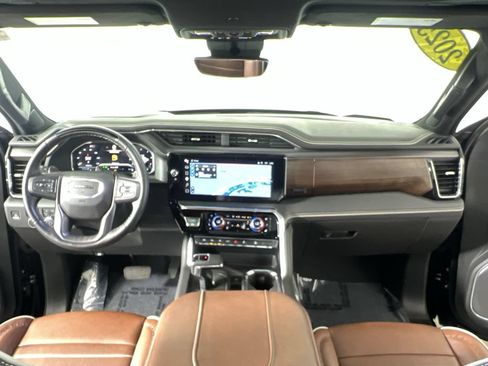 Used 2025 GMC Sierra 1500 Denali Ultimate AWD/4WD image 22