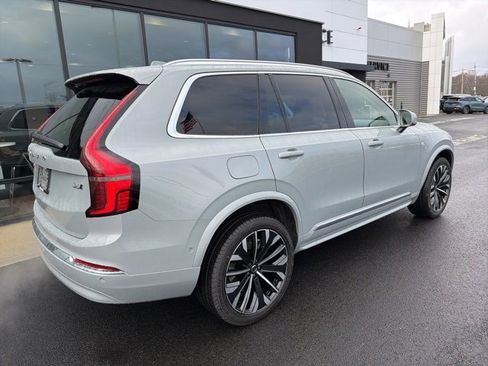 New 2026 Volvo XC90 B6 Ultra image 3