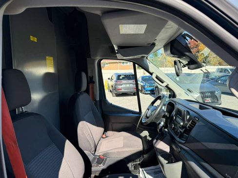 Used 2020 Ford Transit 250 148 High Roof Extended image 24