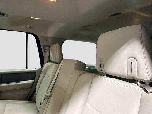 Used 2011 Ford Expedition XL w/ HD Trailer Tow Pkg image 21