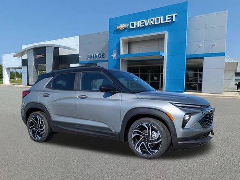 New 2026 Chevrolet TrailBlazer RS w/ Convenience Package FWD image 3