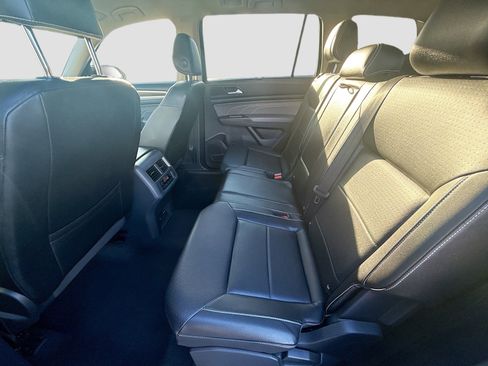 Used 2021 Volkswagen Atlas SE w/ Panoramic Sunroof Package image 24