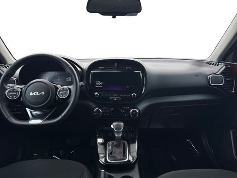 Used 2023 Kia Soul GT-Line FWD image 10