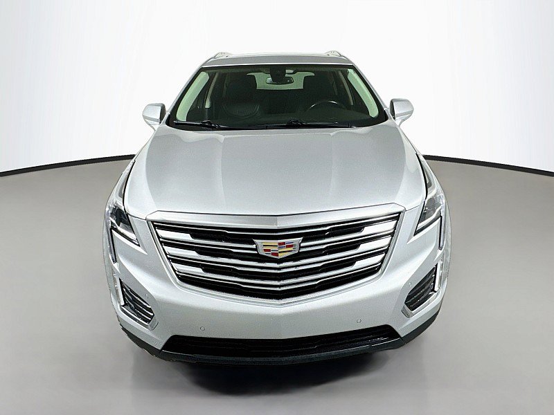 Used 2019 Cadillac XT5 Premium Luxury AWD/4WD image 2
