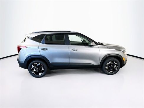 New 2026 Kia Seltos S image 4