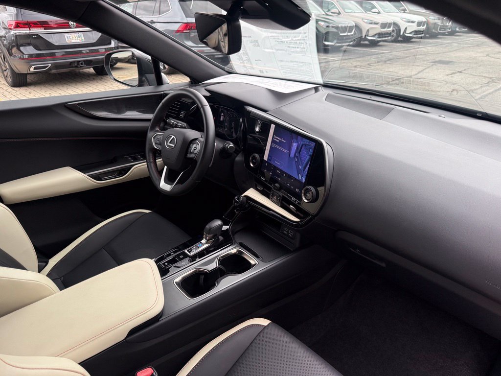 Used 2022 Lexus NX 250 FWD w/ Towing Package (2000 Lbs) image 14