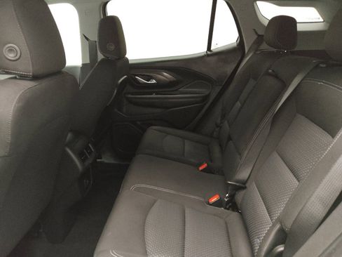 Used 2023 GMC Terrain SLE w/ Driver Convenience Package image 18