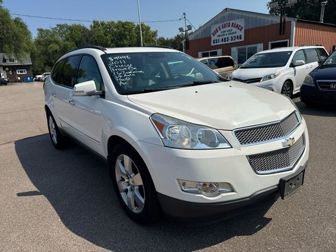Used 2011 Chevrolet Traverse LTZ AWD/4WD image 3
