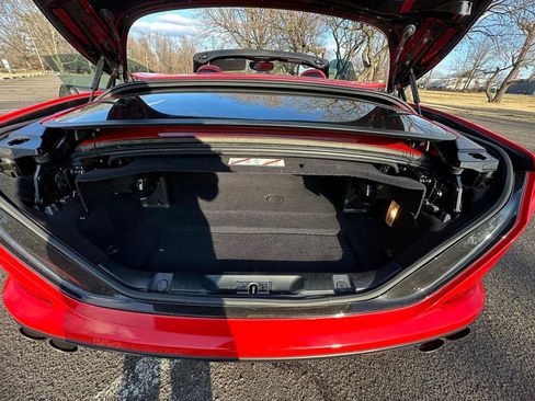 Used 2016 Ferrari California T image 14