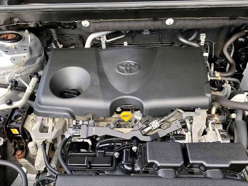 Used 2019 Toyota RAV4 LE w/ All Weather Liner Package image 29