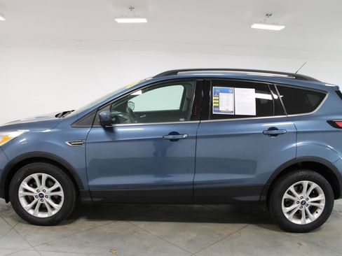 Used 2018 Ford Escape SE image 7