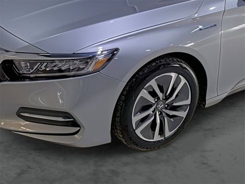 Used 2019 Honda Accord Hybrid image 7