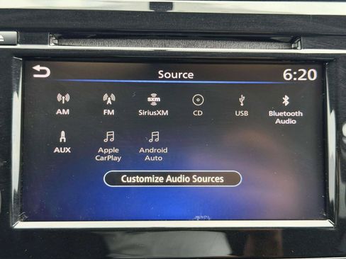 Used 2018 Nissan Rogue SV AWD/4WD image 29