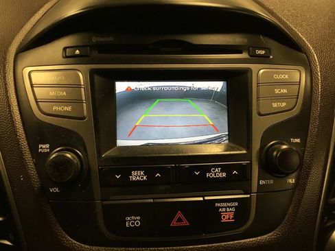 Used 2015 Hyundai Tucson SE AWD/4WD image 50