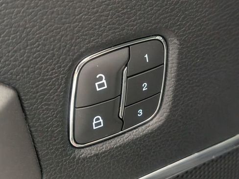 Used 2019 Ford F150 Lariat w/ Equipment Group 501A Mid AWD/4WD image 11