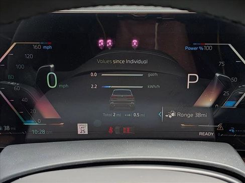 New 2026 BMW X5 xDrive50e image 11