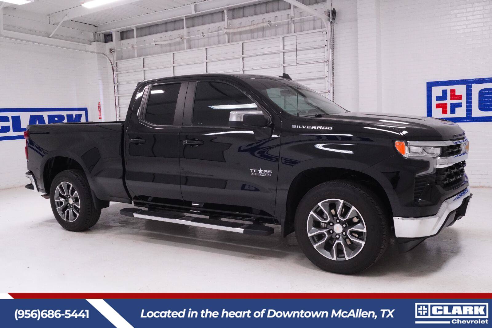 Used 2025 Chevrolet Silverado 1500 LT w/ Texas Edition Plus RWD image 4