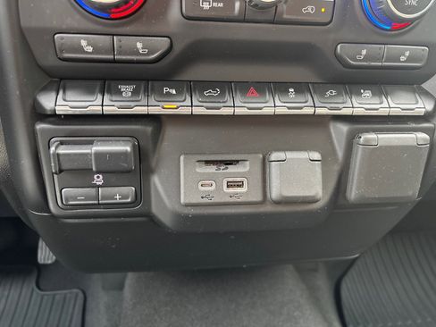 Used 2020 Chevrolet Silverado 2500 LT w/ All Star Edition image 24