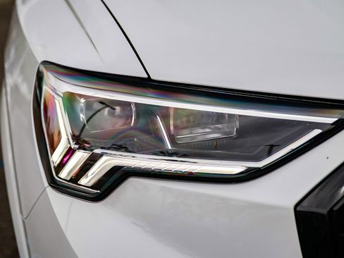 Used 2025 Audi Q3 2.0T Premium w/ Convenience Package image 11