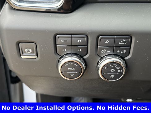 Used 2025 GMC Sierra 2500 Denali AWD/4WD image 25