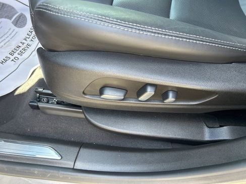 Used 2022 Cadillac XT5 Premium Luxury image 10