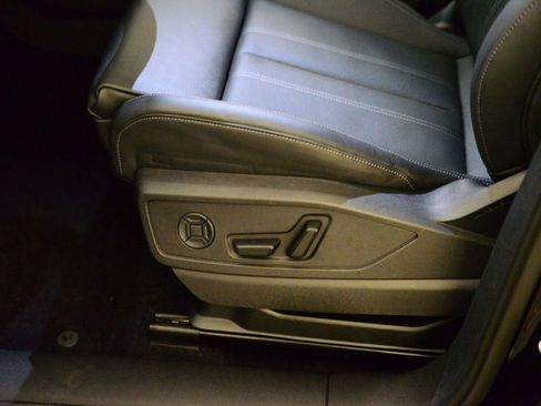 New 2025 Audi Q5 Premium Plus image 25