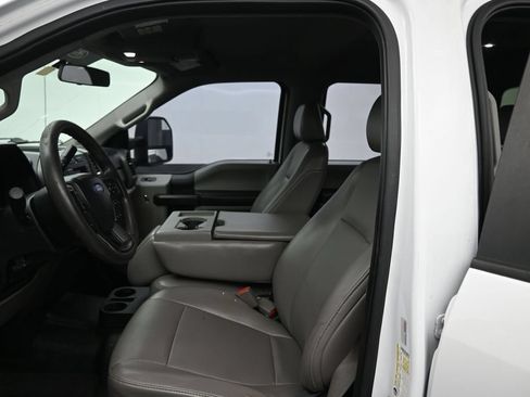 Used 2019 Ford F250 XL w/ Power Equipment Group AWD/4WD image 24