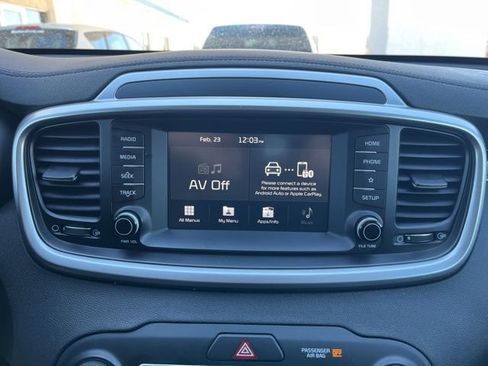 Used 2020 Kia Sorento LX w/ LX I4 Convenience Package image 17