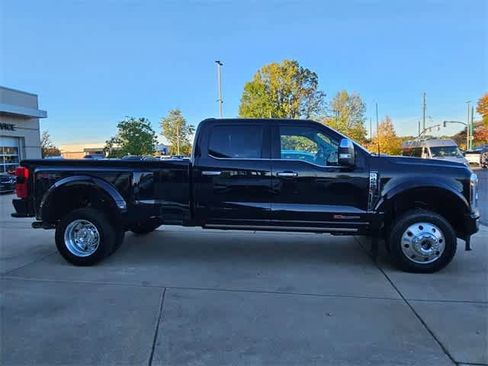 Used 2024 Ford F450 Limited w/ FX4 Off-Road Package image 8
