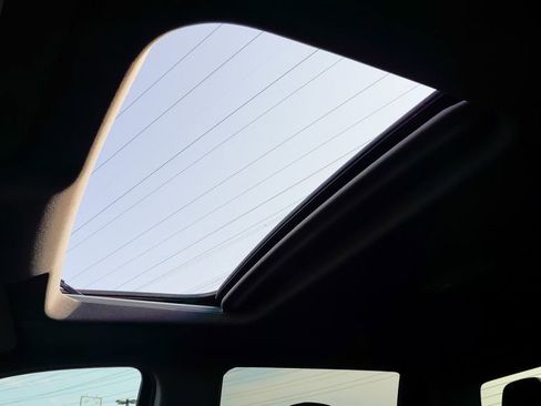 New 2025 GMC Sierra 2500 SLT w/ SLT Premium Package image 23