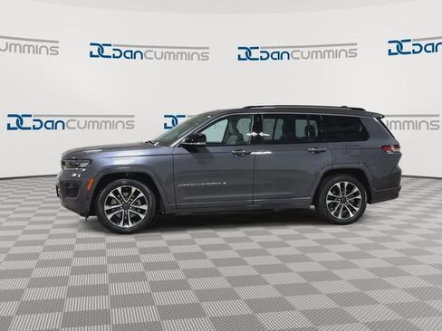Used 2022 Jeep Grand Cherokee L Overland w/ Luxury Tech Group IV AWD/4WD image 6