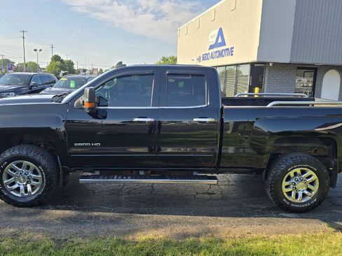 Used 2015 Chevrolet Silverado 2500 LT AWD/4WD image 3