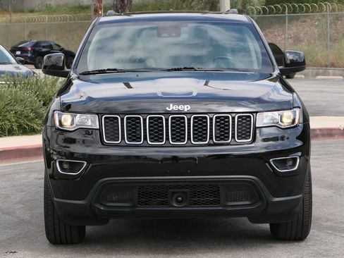 Used 2021 Jeep Grand Cherokee Laredo RWD image 8