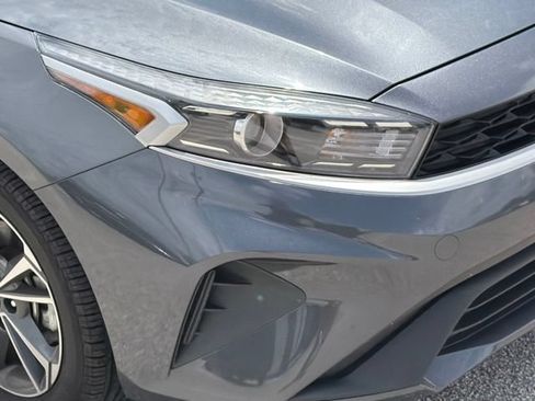 Used 2024 Kia Forte LXS FWD image 11