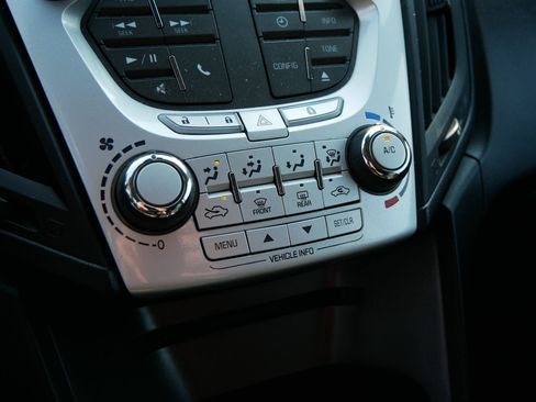 Used 2015 Chevrolet Equinox LT w/ Driver Convenience Package FWD image 28