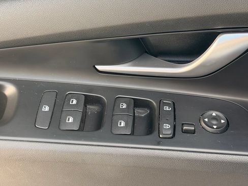 Used 2021 Hyundai Elantra SEL FWD image 20