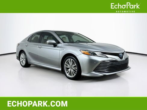 Used 2019 Toyota Camry XLE w/ Driver Assist Package FWD image 1